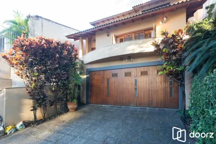 Casa com 4 Quartos à venda, 316m² no Chácara das Pedras, Porto Alegre