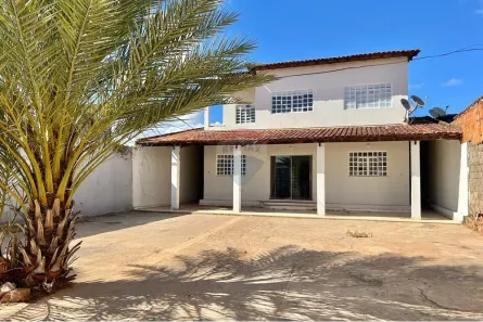 Sobrado com 4 Quartos à venda, 243m² no Rio Grande, Barreiras
