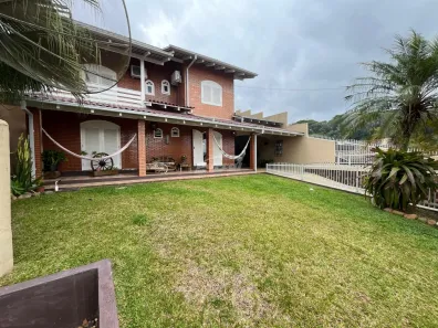 Casa com 4 Quartos à venda, 247m² no Fortaleza, Blumenau