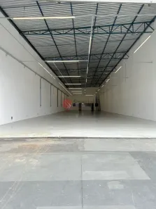 Galpão/Depósito/Armazém para alugar, 742m² no Vila Regente Feijó, São Paulo