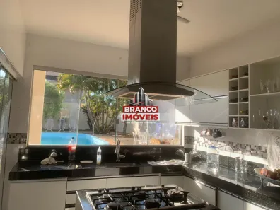 Casa de Condomínio com 3 Quartos à venda, 220m² no Guará I, Brasília