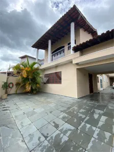 Sobrado com 5 Quartos à venda, 300m² no Jardim São Pedro, Mogi das Cruzes