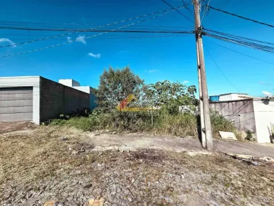 Lote/Terreno à venda, 300m² no Santa Lúcia, Divinópolis