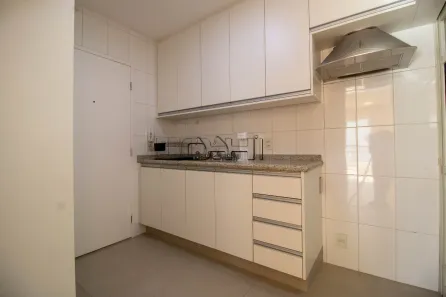 Apartamento com 2 Quartos para alugar, 98m² no Moema, São Paulo