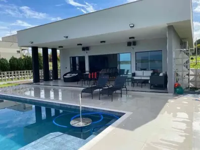 Fazenda/Sítio com 5 Quartos à venda, 245m² no , Porecatu