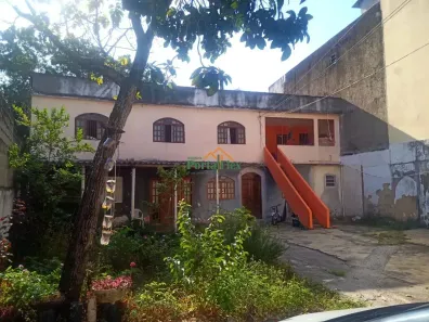 Casa com 6 Quartos à venda, 415m² no Goiabeiras, Vitória
