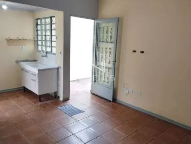 Casa com 2 Quartos para alugar, 50m² no São João, Jacareí
