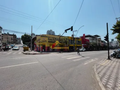 Ponto Comercial para alugar, 123m² no Centro, Divinópolis