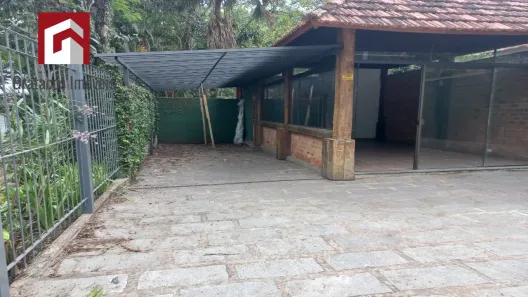 Ponto Comercial para alugar, 90m² no Itaipava, Petrópolis