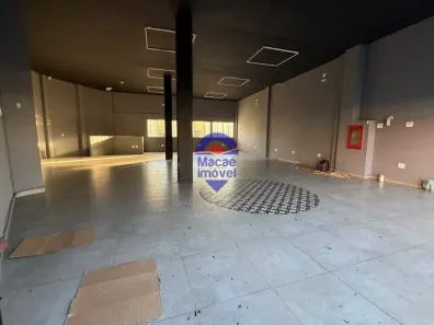 Ponto Comercial para alugar, 330m² no Cajueiros, Macaé