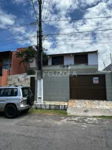 Casa com 5 Quartos à venda, 327m² no Atalaia, Aracaju