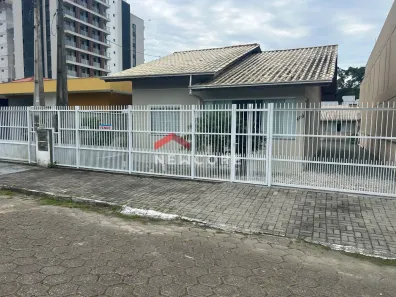 Casa com 3 Quartos à venda, 74m² no Armação, Penha