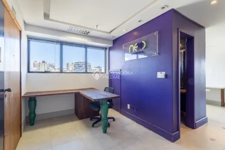 Sala Comercial para alugar, 43m² no Três Figueiras, Porto Alegre