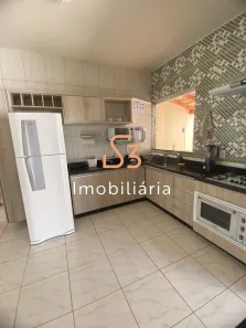 Casa com 4 Quartos para alugar, 190m² no Alto Umuarama, Uberlândia