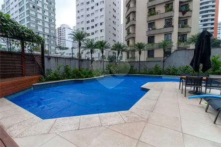 Apartamento com 4 Quartos para alugar, 240m² no Vila Uberabinha, São Paulo