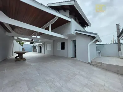 Sobrado com 3 Quartos à venda, 193m² no Jardim Beira-Mar, Peruíbe