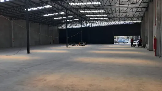 Galpão/Depósito/Armazém para alugar, 1600m² no Sacramenta, Belém