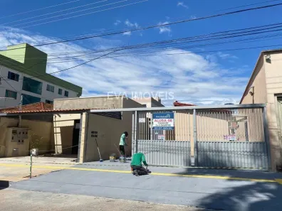 Casa com 2 Quartos para alugar, 130m² no Jardim América, Goiânia