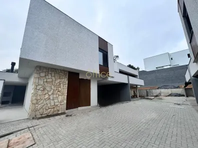 Sobrado com 3 Quartos à venda, 189m² no Glória, Joinville
