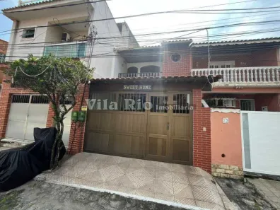 Casa de Condomínio com 3 Quartos à venda, 136m² no Irajá, Rio de Janeiro