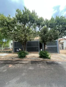 Casa com 3 Quartos à venda, 160m² no Conjunto Habitacional São Deocleciano, São José do Rio Preto