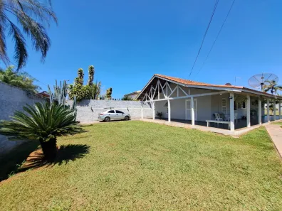 Fazenda/Sítio com 4 Quartos à venda, 318m² no Dois Córregos, Piracicaba