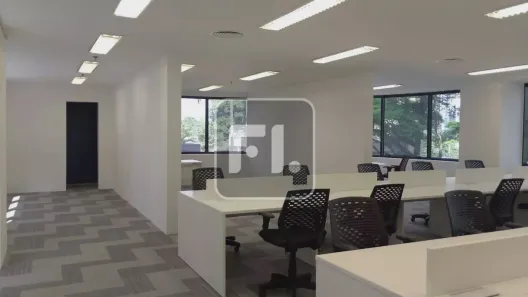 Sala Comercial para alugar, 267m² no Vila São Francisco (Zona Sul), São Paulo
