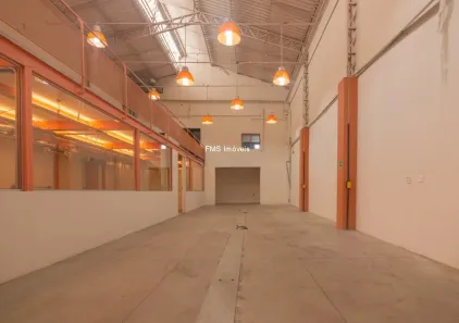 Galpão/Depósito/Armazém para alugar, 530m² no Pinheiros, São Paulo