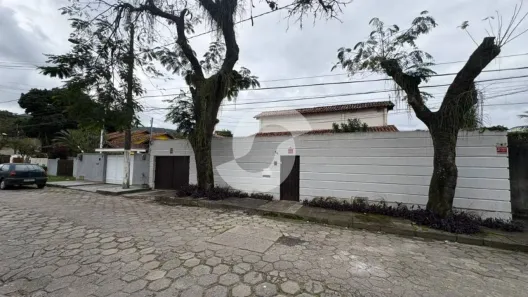 Casa com 4 Quartos à venda, 236m² no Serra Grande, Niterói