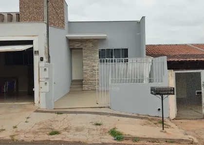 Casa com 2 Quartos à venda, 140m² no Jardim Planalto, Londrina