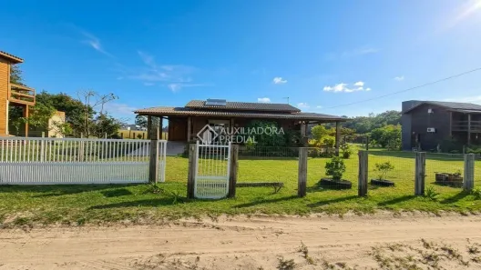 Casa com 3 Quartos à venda, 100m² no Loteamento Praia de Ibiraquera, Imbituba