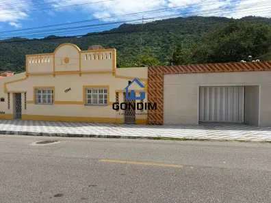 Casa com 3 Quartos à venda, 660m² no Centro, Pacatuba
