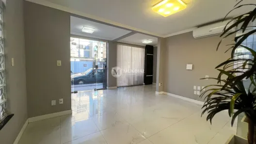 Ponto Comercial para alugar, 200m² no Centro, Balneário Camboriú