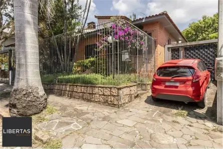 Casa com 4 Quartos à venda, 249m² no Três Figueiras, Porto Alegre