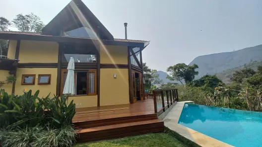 Casa com 4 Quartos à venda, 290m² no Araras, Petrópolis