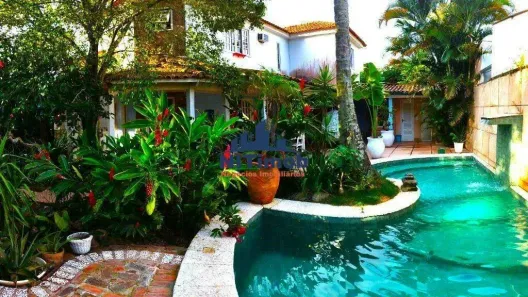 Casa com 3 Quartos à venda, 440m² no Maravista, Niterói
