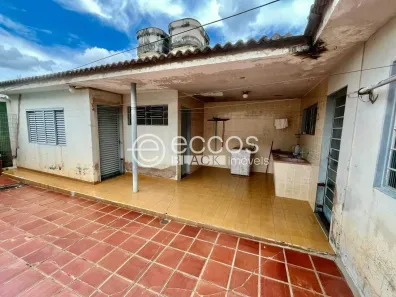 Casa com 5 Quartos à venda, 130m² no Lídice, Uberlândia