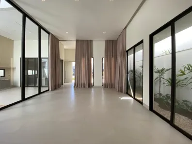 Casa de Condomínio com 3 Quartos à venda, 271m² no Nova Uberlândia, Uberlândia
