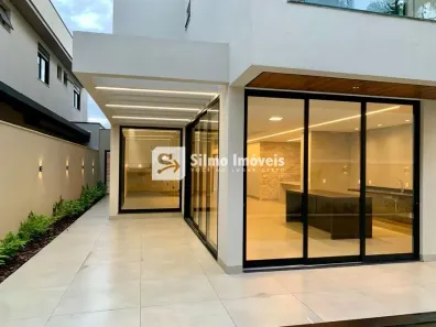Casa com 4 Quartos à venda, 367m² no Jardim Sul, Uberlândia