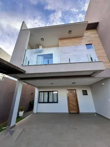Sobrado com 3 Quartos para alugar, 180m² no Recanto Tropical, Cascavel