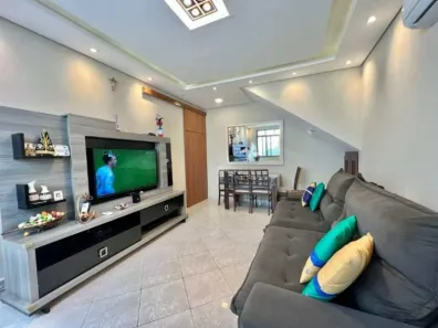 Casa com 3 Quartos à venda, 126m² no Ponta da Praia, Santos