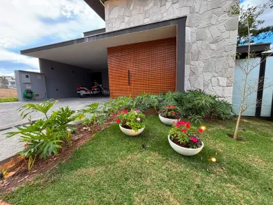 Casa de Condomínio com 3 Quartos à venda, 240m² no Jardins Nápoles, Senador Canedo