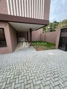 Sobrado com 3 Quartos à venda, 124m² no Uberaba, Curitiba