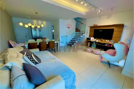 Casa de Condomínio com 3 Quartos à venda, 224m² no Recreio dos Bandeirantes, Rio de Janeiro