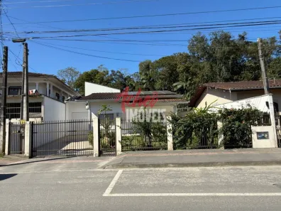 Imóvel Comercial com 4 Quartos à venda, 270m² no João Costa, Joinville