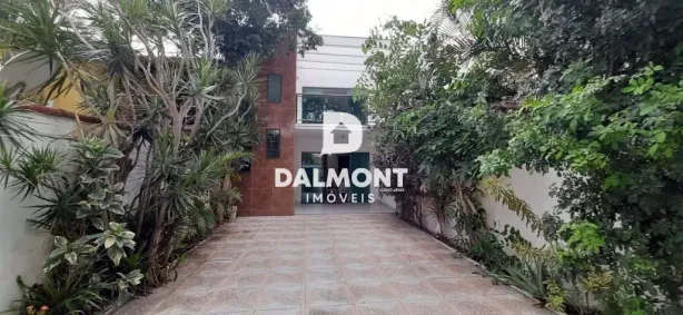 Casa com 4 Quartos à venda, 225m² no Palmeiras, Cabo Frio