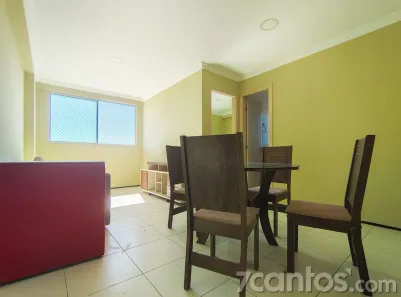 Apartamento com 2 Quartos para alugar, 73m² no Icaraí, Caucaia
