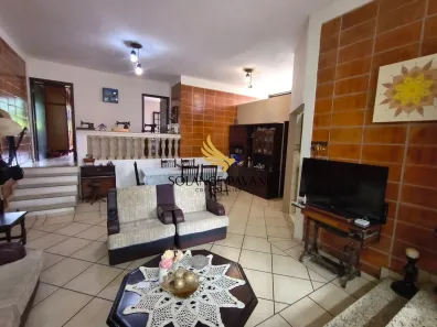 Casa com 3 Quartos à venda, 202m² no Jardim São Vicente, Jundiaí