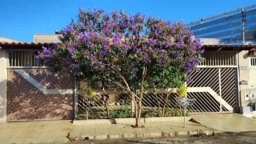 Casa com 3 Quartos à venda, 232m² no Conjunto Fabiana, Goiânia
