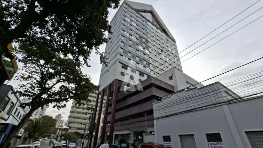 Sala Comercial à venda, 100m² no Centro, Joinville